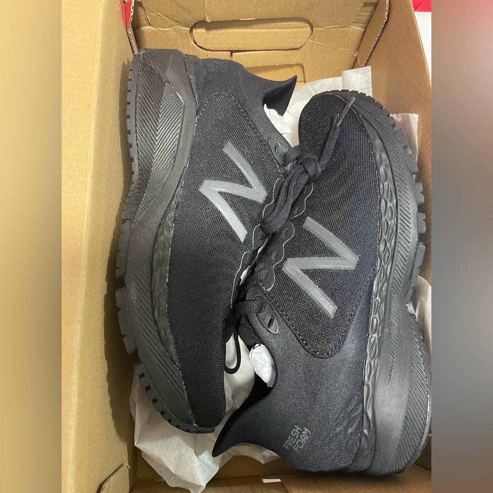 New Balance Women's Fresh Foam 860v11